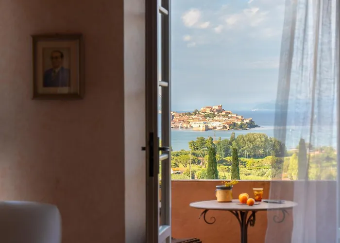 Casa Del Duca 10, Emma *