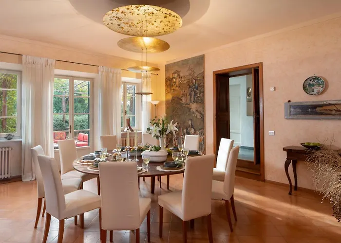 Casa Del Duca 10, Emma