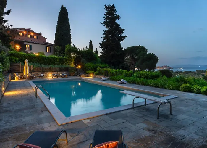 Casa Del Duca 10, Emma *