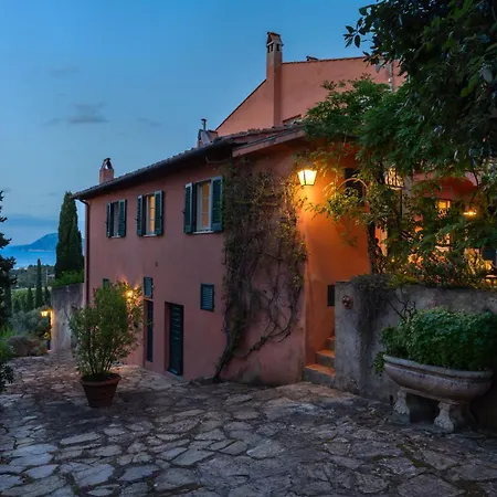 Casa Del Duca 10, Emma Villa Portoferraio