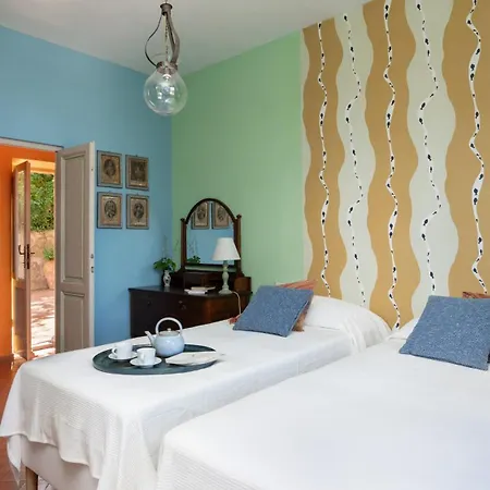 Casa Del Duca 10, Emma Villa *