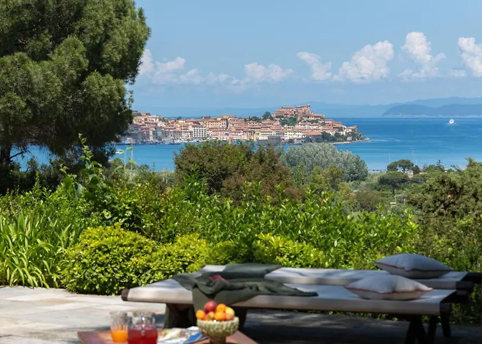 Casa Del Duca 10, Emma Villa *