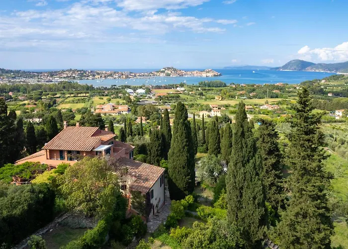 Casa Del Duca 10, Emma Villa *